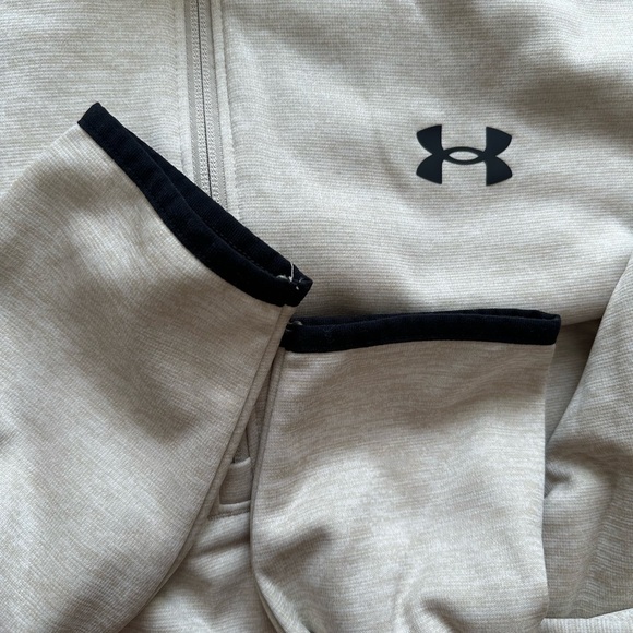 Men’s Under Armour Cream Pullover - Picture 3 of 3